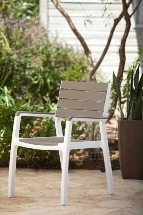 Стул c подлокотниками Гармония (Harmony armchair) белый-капучино в Магнитогорске - magnitogorsk.mebel24.online | фото 1